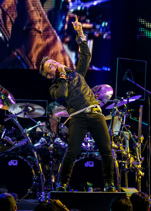Arnel Pineda Editorial Stock Photo - Stock Image | Shutterstock