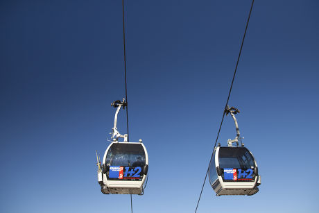 500 Gondola lifts Stock Pictures, Editorial Images and Stock Photos ...