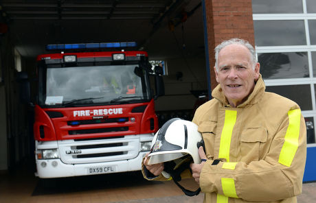 __COUNT__ Britain's longest serving and oldest firefighter retires ...