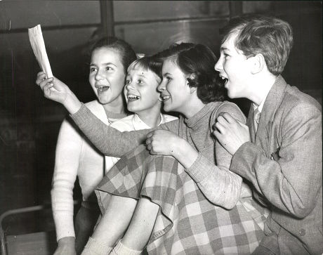 L-r: Elizabeth Saunders Colin Gibson Caroline Denzil And Wilfred Downing At Tv Rehearsal For New Children's Serial 'a Castle And Sixpence'. Box 0565 190515 00333a.jpg.