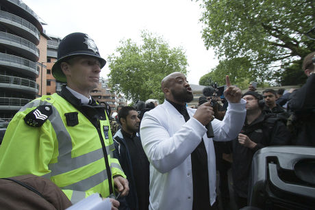Radical preachers outside the London Central Mosque, London, Britain - 29 May 2015