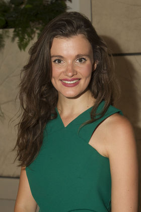 Imogen Doel Cecily Cardew Emily Barber Redaktionelles Stockfoto