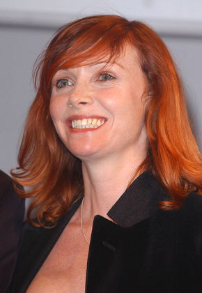 87 Cathy dennis Stock Pictures, Editorial Images and Stock Photos