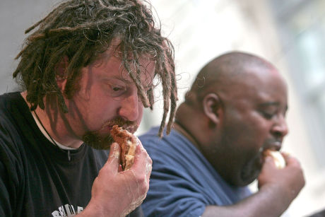 3RD ANNUAL CANNOLI EATING CONTEST AT SAN GENNARO FEAST, NEW YORK, AMERICA - 17 SEP 2004