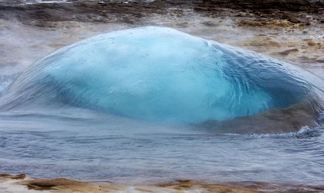 68 Geyser erupts Stock Pictures, Editorial Images and Stock Photos ...