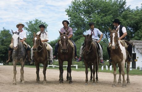 Gauchos Argentinian Cowboys Estancia Ranch Near Editorial Stock Photo ...