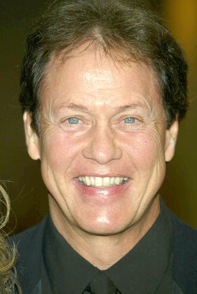 'ADOPT A MINEFIELD' GALA AT THE CENTURY PLAZA HOTEL, LOS ANGELES, AMERICA - 15 OCT 2004