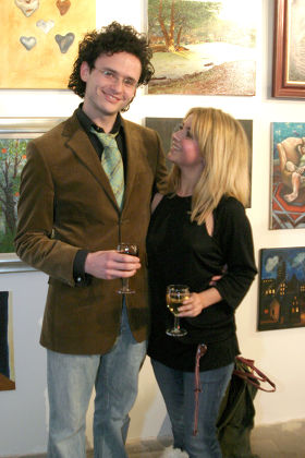 CELEBRITIES CONTRIBUTE ARTWORK AT 'ART 4 ALL' FUNDRAISER FOR DISABLED CHILDREN CHARITY 'KITH & KIDS', WORKPLACE ART GALLERY, LONDON, BRITAIN - 25 NOV 2004