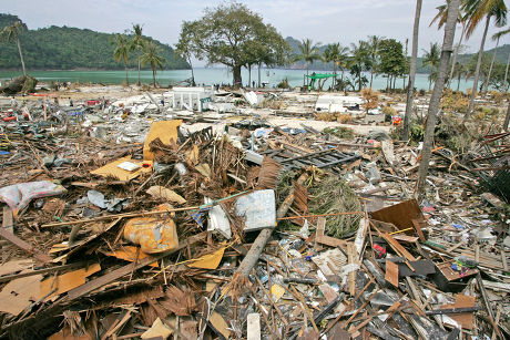 Tsunami catastrophe thailand