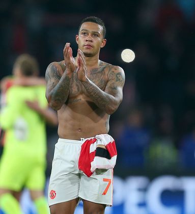 Memphis Depay without top editorial stock photo. Image of philips