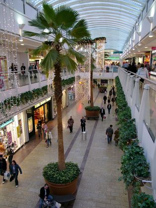 Christmas Mall Shopping Centre Cribbs Causway Editorial Stock Photo ...