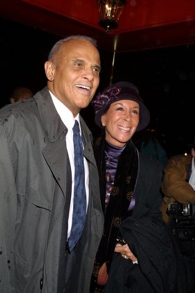 Harry Belafonte and wife Julie Robinson arriving to the 2002 New York Film Critics Circle Awards at The Russian Tea Room in New York City on January 6, 2002.

Manhattan, New York

Photo® Matt Baron/BEI