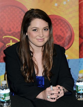 Jennifer Stone Editorial Stock Photo - Stock Image | Shutterstock