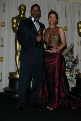 2,000 2002 oscars Stock Pictures, Editorial Images and Stock Photos