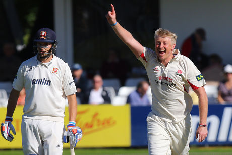 Essex v Lancashire, LV= County Championship Division Two, Cricket, Day Two, County Ground, Chelmsford, Britain - 23 Sep 2015