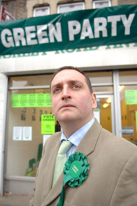 DARREN JOHNSON OF THE GREEN PARTY, LONDON, BRITAIN - 16 APR 2005