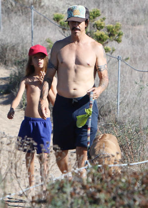 15 Everly bear kiedis Stock Pictures, Editorial Images and Stock Photos
