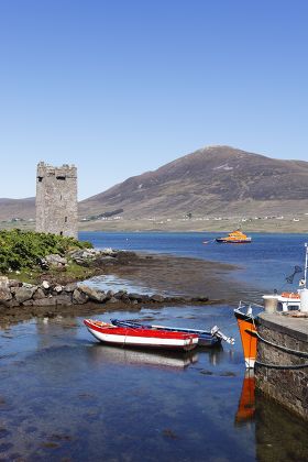 Carrickahowley Castle Granuailes Tower Harbour Cloghmore Editorial ...