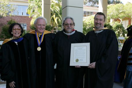 ANTHONY HOPKINS RECEIVES THE UCLA MEDAL AT THE SCHOOL OF THEATER FILM AND TELEVISION, LOS ANGELES, AMERICA - 17 JUN 2005