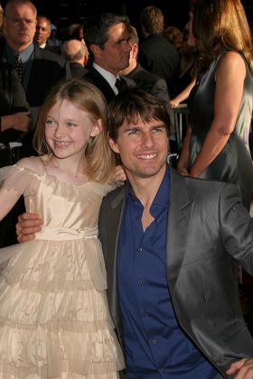 Dakota Fanning Tom Cruise Editorial Stock Photo - Stock Image ...