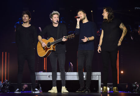 __COUNT__ One Direction final show, Sheffield Arena, Britain - 31 Oct