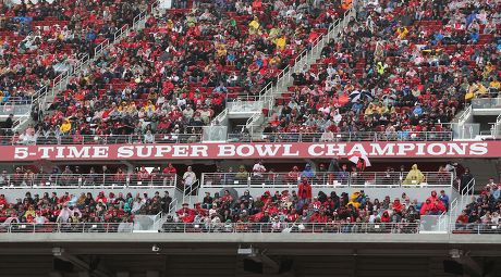 ICYMI in NFL Week 2: Lots of empty seats at 2 games in LA