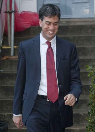 Labour Leader Ed Milliband Leaving His Home In Highgate Following A Campaign By Some Labour Back Benchers To Remove Him As Their Leader. Picture David Parker 07.11.14.