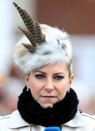 The Hennessy Gold Cup at Newbury Racecourse, Berkshire, Britain - 28 Nov 2015