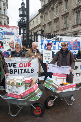 Ann-Marie Duff joins NHS demonstration, Downing Street, London, Britain -30 Nov 2015