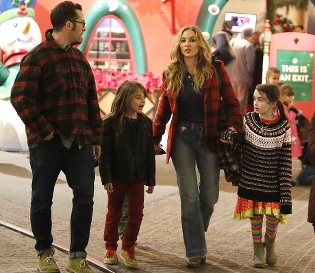 Drea De Matteo Son Waylon Daughter Redaktionelles Stockfoto – Stockbild