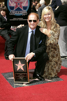 MIKE MEDAVOY RECEIVING A STAR ON THE HOLLYWOOD WALK OF FAME, LOS ANGELES, AMERICA - 19 SEP 2005