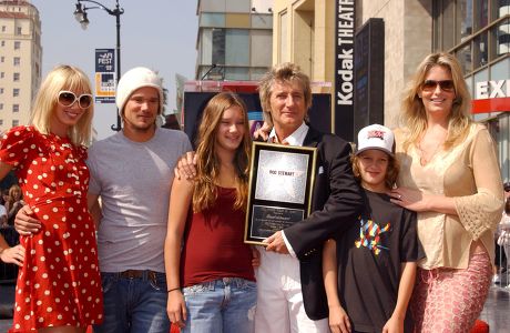 ROD STEWART GETTING A STAR ON THE HOLLYWOOD WALK OF FAME, HOLLYWOOD, CALIFORNIA, AMERICA - 11 OCT 2005