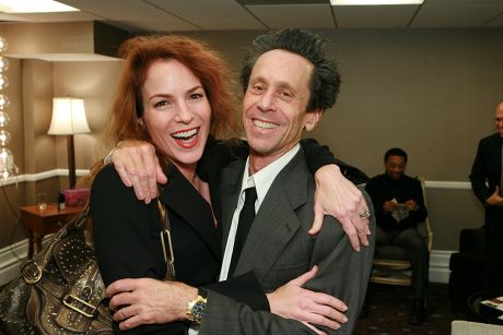 BRIAN GRAZER HONOURED BY THE FULFILLMENT FUND AT THE STARS 2005 BENEFIT GALA, LOS ANGELES, AMERICA - 14 NOV 2005
