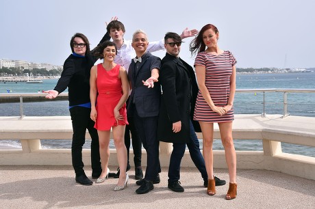 Mitchell Davis, Cyrina Fiallo, Chris Kendall, Jarrett Sleeper, Tony Valenzuela and Mamrie Hart pose during a photocall for 'Nilce and Leon'