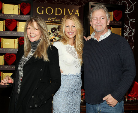 Blake Lively unveils the Godiva 2012 Valentine's Day 'Sweetest Story Ever Told' Contest, New York, America - 01 Feb 2012