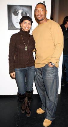 Gary Sheffield (R) poses for pictures with his wife DeLeon