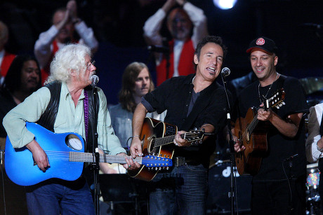 Arlo Guthrie Bruce Springsteen Tom Morello Editorial Stock Photo ...