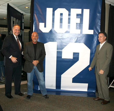 BILLY JOEL PRESS CONFERENCE TO MARK HIS RECORD BREAKING 12 SOLD OUT SHOWS AT MADISON SQUARE GARDEN, NEW YORK, AMERICA - 19 APR 2006