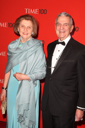 Howard Rubenstein and wife