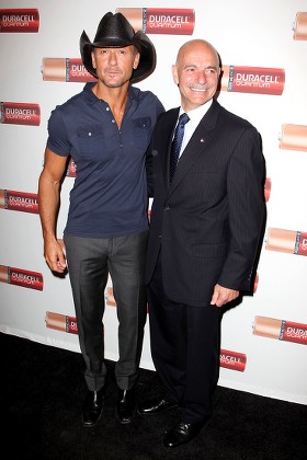 Tim McGraw and Duracell presents FDNY with donation, New York, America - 15 Aug 2013