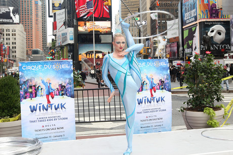 Cirque Du Soleil's Wintuk Hula Hoop Event in Times Square, New York, America - 13 Oct 2009
