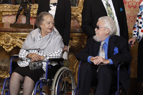 Spanish Royals receive Cervantes' Prize for literature recipients, Zarzuela Palace, Madrid, Spain - 22 Apr 2016