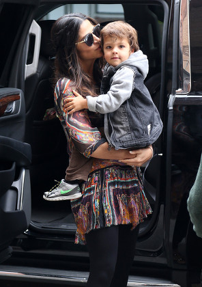 Camila Alves Son Livingston Alves Mcconaughey Editorial Stock Photo ...