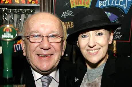 CHARITY EVENT AT THE MAYFLOWER THEATRE, SOUTHAMPTON, BRITAIN - 10 JAN 2006