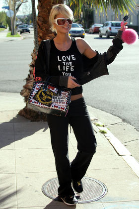 Paris Hilton Out Shopping 2006 – Star Style