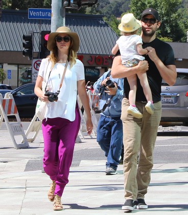 Emily Blunt and John Krasinski out and about, Los Angeles, America - 22 May 2016