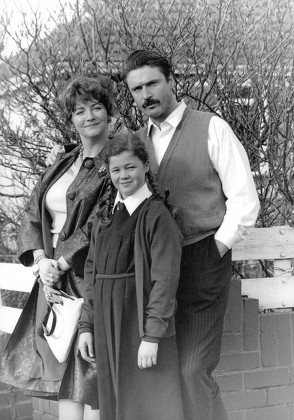 Tv Programme: Morphine And Dolly Mixtures. Picture Shows: L-r: Sue Roderick Joanna Griffiths And Patrick Bergin. Box 654 1011121549 A.jpg.