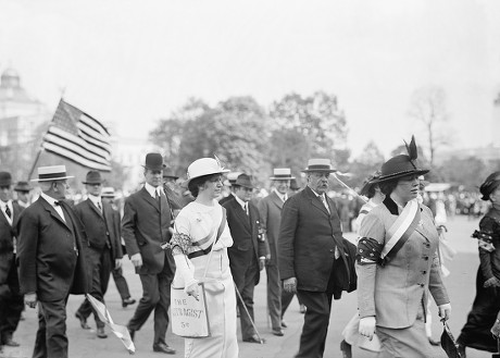 44 Suffragettes parade Stock Pictures, Editorial Images and Stock ...