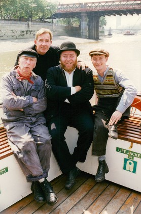 Television Programme: The Tales Of Para Handy. Actors Gregor Fisher (centre Hat) Rikki Fulton (l) Sean Scanlan (2nd Left) And Andrew Fairlie (r). Box 671 1108031614 A.jpg.