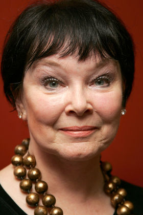 250 Yvonne craig Stock Pictures, Editorial Images and Stock Photos